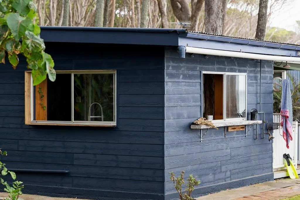 Holiday home Norm'S Place + Waterfront House + Beachfront Amity Point Australia